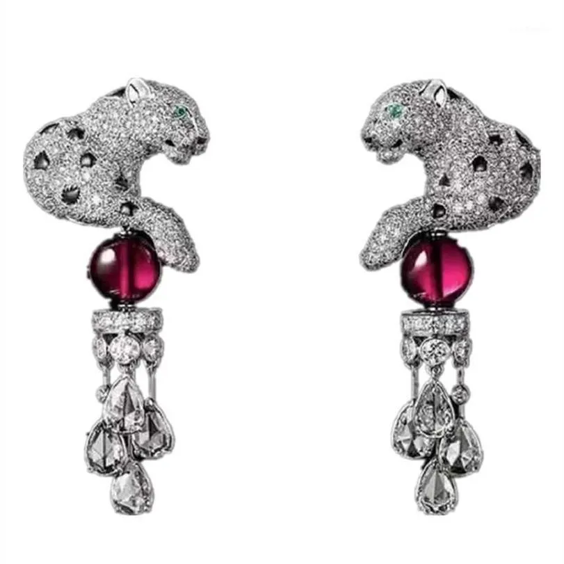 Dangle Chandelier S925 Boucle d'oreille animal léopard pavée zircone cubique panthère goutte d'eau gland avec boucles d'oreilles boule de cristal pour femmes243v