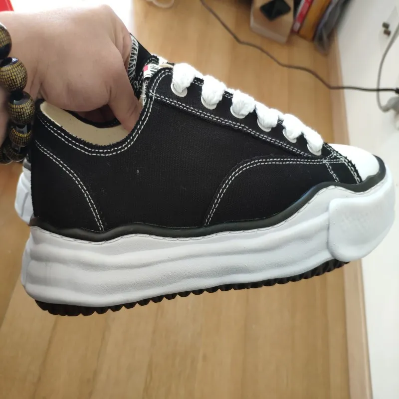 Maison Mihara Yasuhiro Schoenen met dikke zool Heren Dames Neus MMY Sneakers Maat 36 45