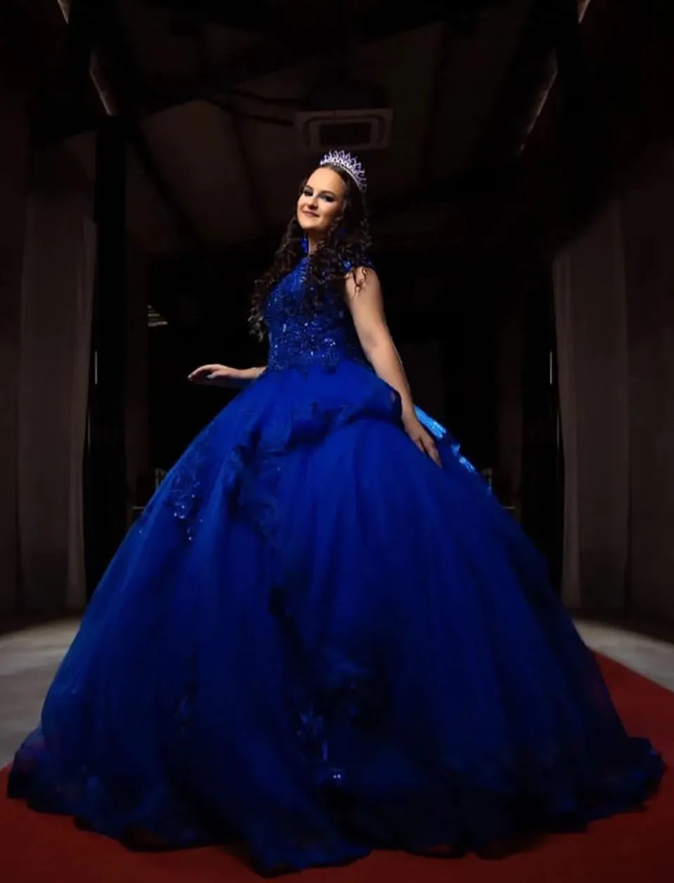 Quinceanera klänningar Royal Blue Party Prom Ball klänning ärmlös tyllanpassad dragkedja snörning plus storlek Nya 3D blommorapplikationer Applique pärlstav o-hals