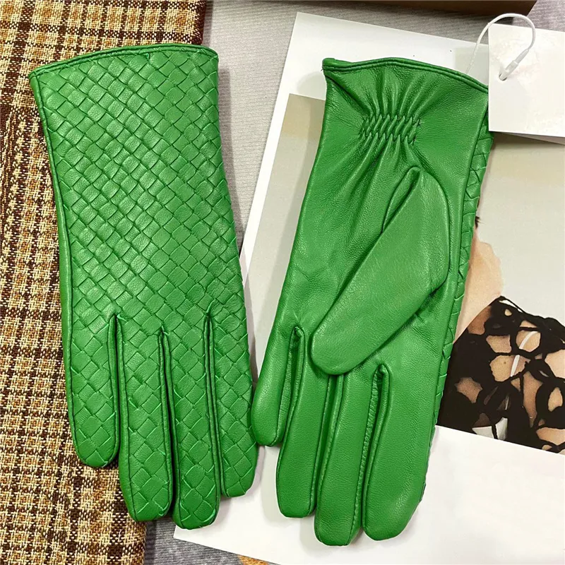 Mens Designer Gloves Genuine Leather B Fashion Luxury Gloves For Women Brand Green Warm Winter Knit Leather Glove