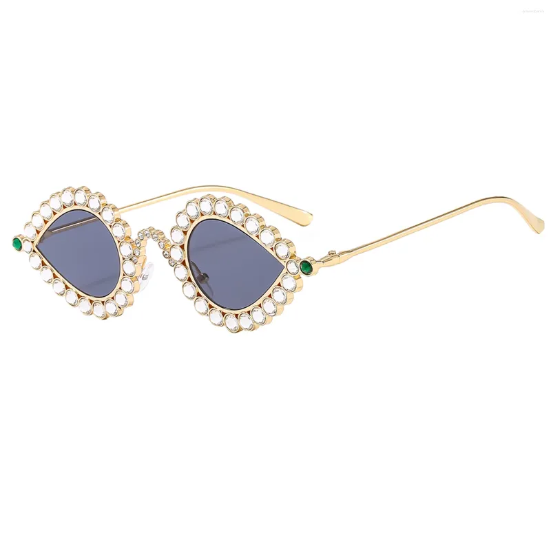 Lunettes de soleil rétro diamant œil de chat pour femmes, Vintage, mode fête, monture ovale en métal strass, lunettes de luxe