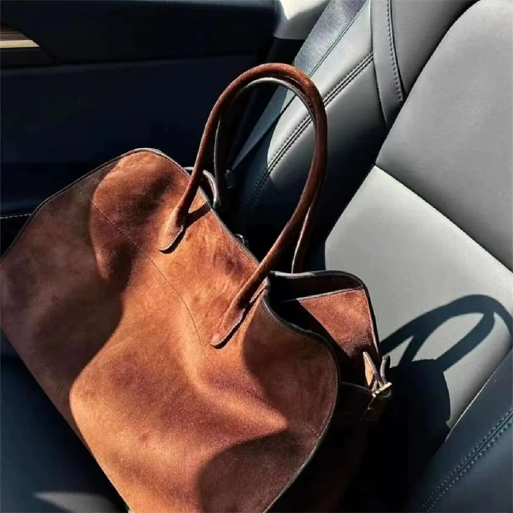 【BOLSAC】mago bag DHgate.com:The Row Margaux 15 Tote Bag: Dong Jies Style
