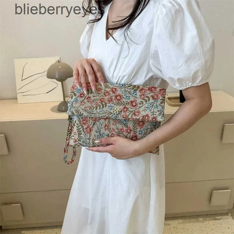 Bolsas de ombro de estilo étnico garotas de verão novas mulheres lidam com o pulso fragmentado letra de flores envelope ladies saco de embreagem tendência pulsetletblieberryeyes