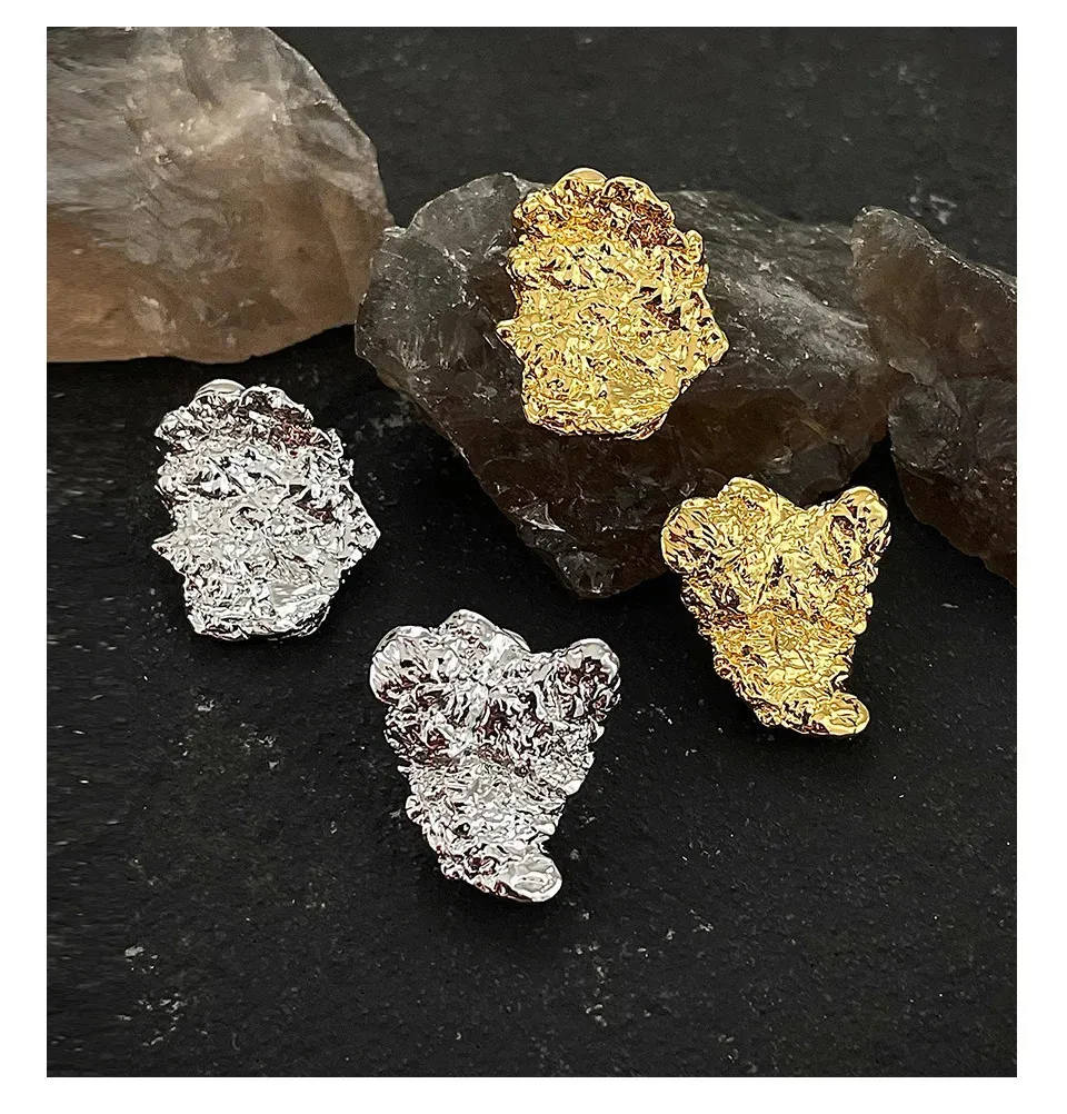 Pendientes de clip estilo rock irregular gótico color oro mujer_voghion.com