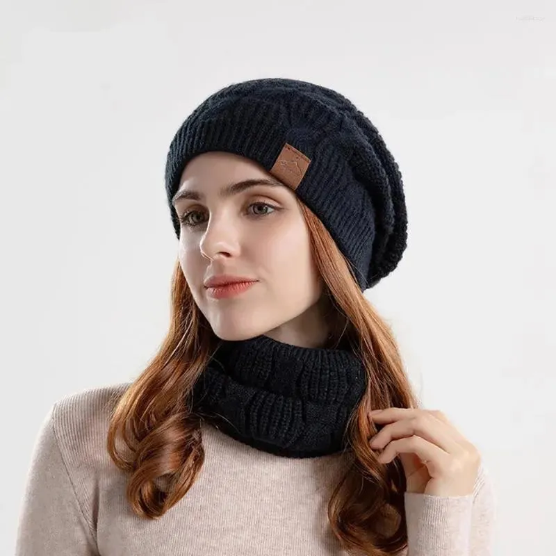 Berets Winterhut -Schal Set für Frauen Männer Mode gebratener Teig Twist Strickschädelkappe Outdoor Plüsch warm gestrickte Balaclava Mützen