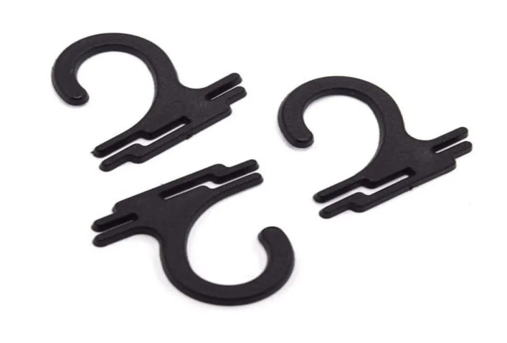 100pcslot 2624mm Plastic Sock Hook Hanger For Sock Stocking Underwear Accessories Packaging Black3442195