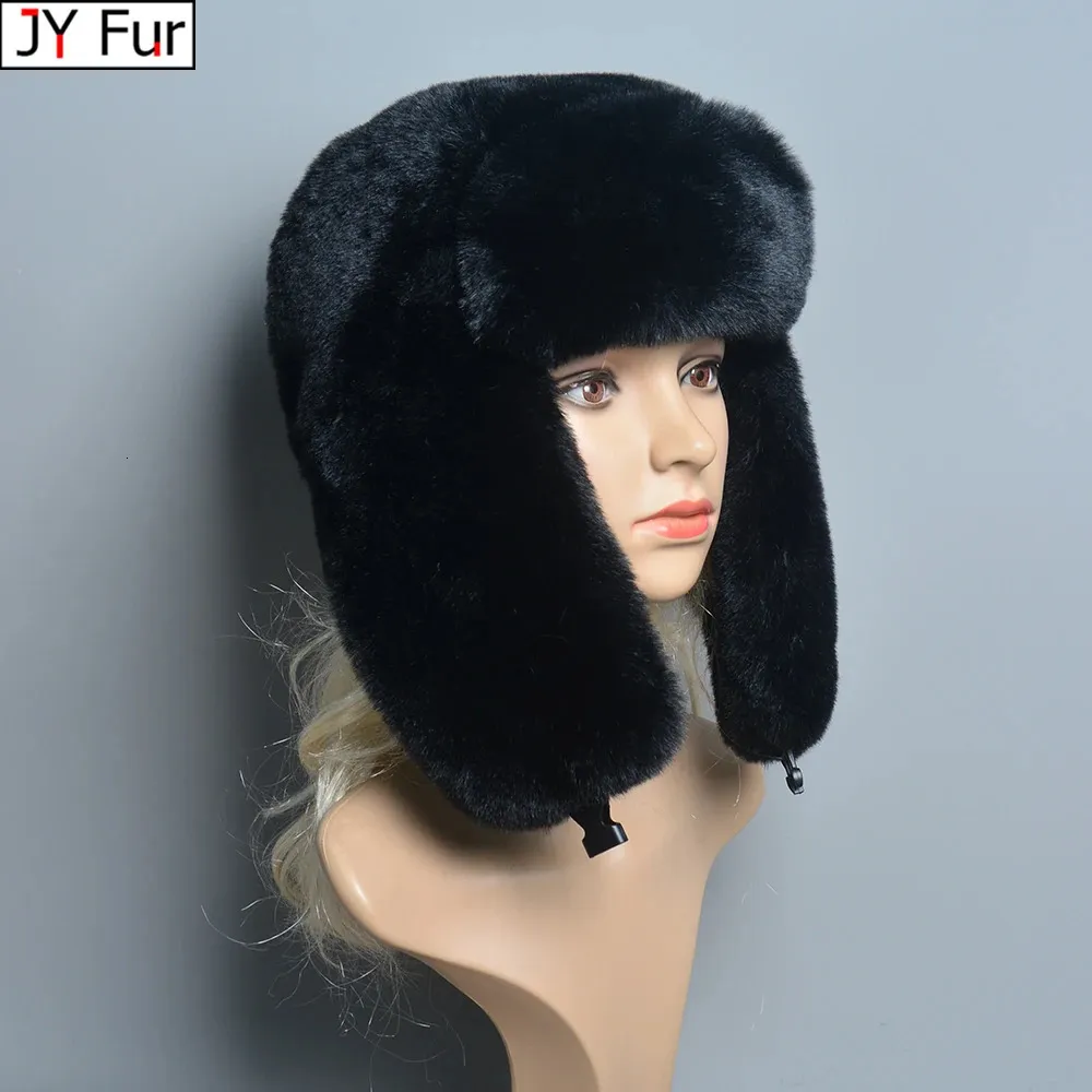 Pilot Hiver Hat Outdoor Ski Russie Chapeau pour femmes Ushanka Trapper chaud Papide Plaid Bomber Men Hat Faux FUR FUR FLAP CAP 231227