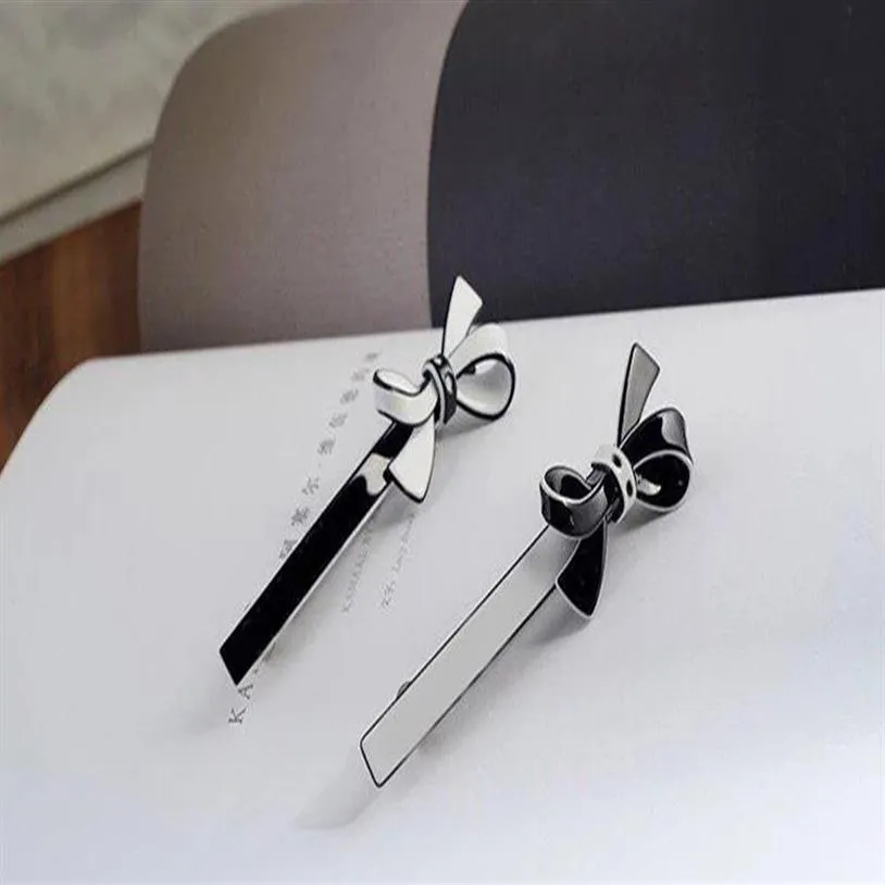 10X3CM black and white acrylic Butterfly hair cliips one word clip hairpin for ladies favorite Fashion classic Items Jewelry headd2488