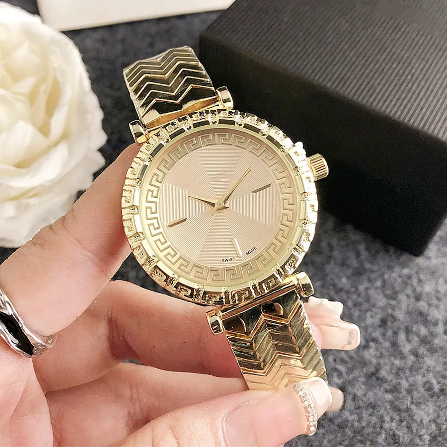 Fashion Full Brand Wrist Watches Women Girl Steel Metal Band Quartz Luxury With Logo Clock Ve 85