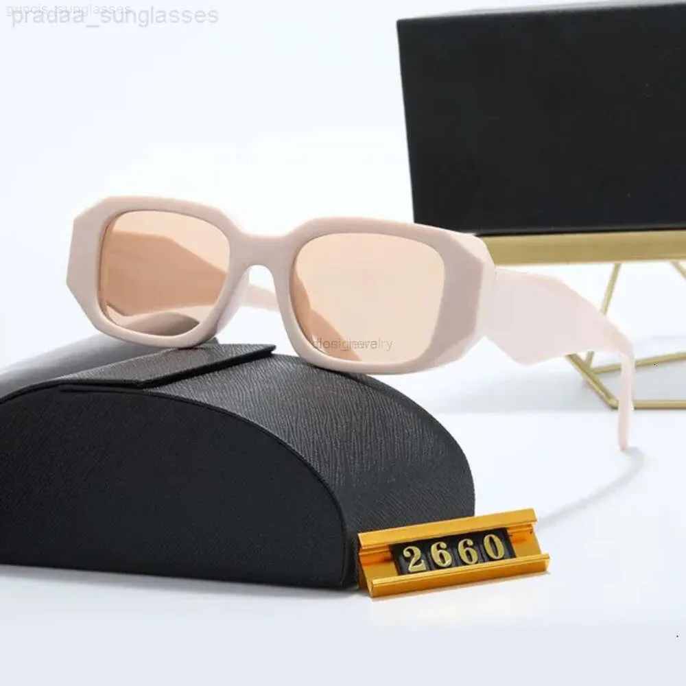 Topp lyxiga solglasögon Polaroid Lens Designer Womens Mens Goggle Senior Eyewear for Women Eyeglasses Frame Vintage Metal Prrada Sun Glasses With BoxMJHJHJ