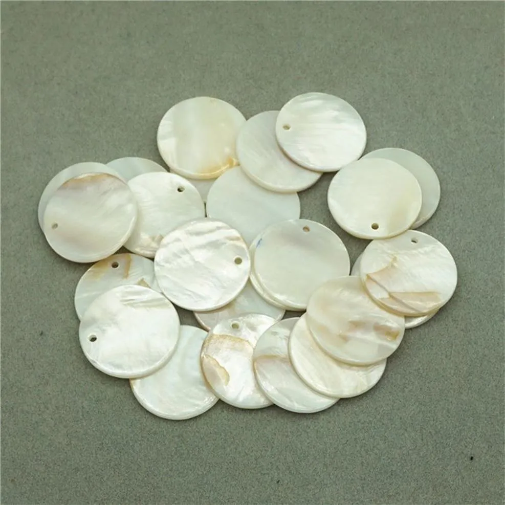 100pcs / lot 35MM Perles rondes en coquillage blanc naturel pour bijoux boucles d'oreilles faisant des perles de coquillage en vrac avec trou bijoux à bricoler soi-même Findings281m