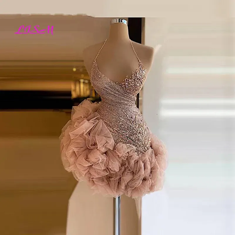 Dammiga rosa mini hemkommande festklänningar ruffles paljetter kort prom klänning halter sexig baksida kändis cocktail vestido de festa 231227