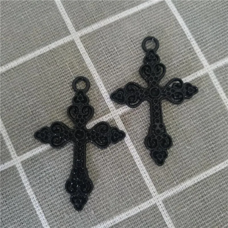 Bracelets 100pcs 35x50mm Metal Black Cross Charms Hollow Love Heart Pendants Accessories for Making Earrings Necklace Bracelet Diy Jewelry