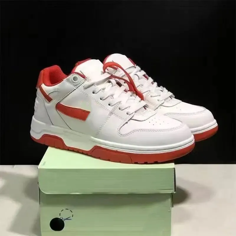 DHgate.com:Unisex Casual Low-top Leather Sneakers in Classic