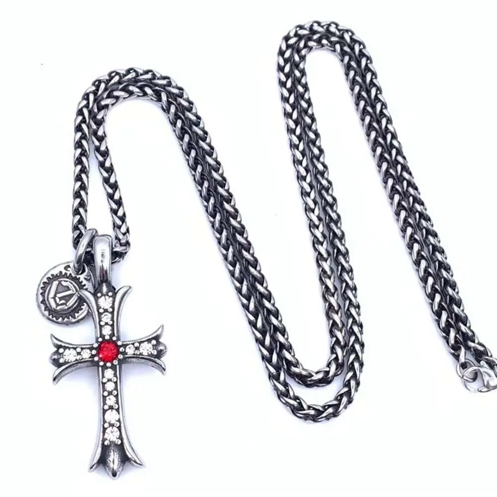 Designer Ch Cross Luxo Chromes Pingente Colar Seis Estrelas Titânio Aço Retro Hip Hop Masculino Moda Coração Neckchain Sweater Chain Lover Gift 8kek