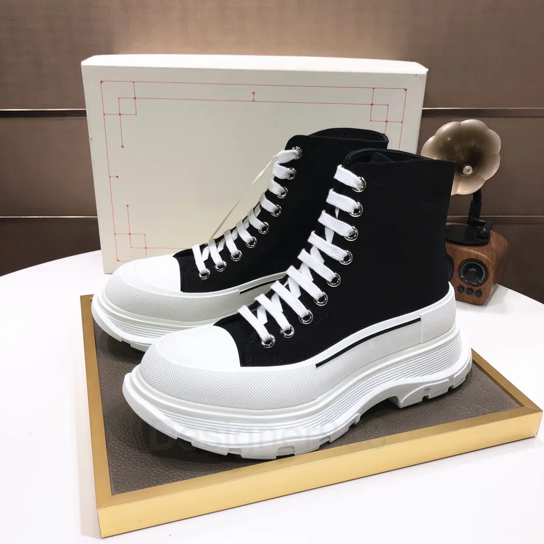 Designer Mid Tread Slick Boots Plateforme Canvas Boot Boot Luxury Casual Sneakers Triple Mens Womens Chaussures extérieures Trainers