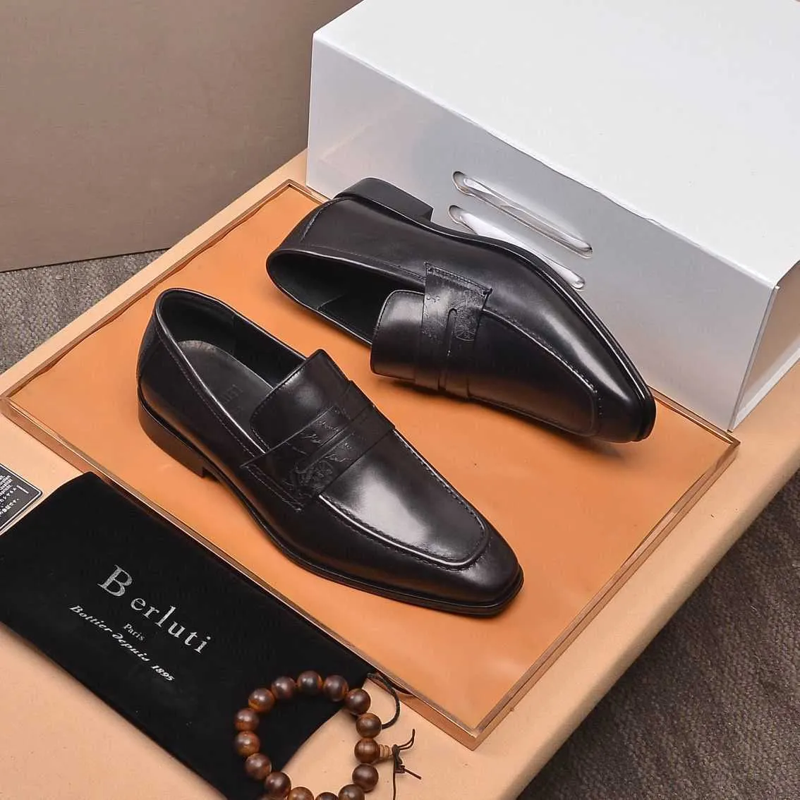 Designer Berluti Dress Shoes Leather Sneaker Men's Shoes Berlut Bru Men's High End Quality Cow Shoes Business Dress Leather Shoes Casual One Kick Lazy FS WN-PIHG