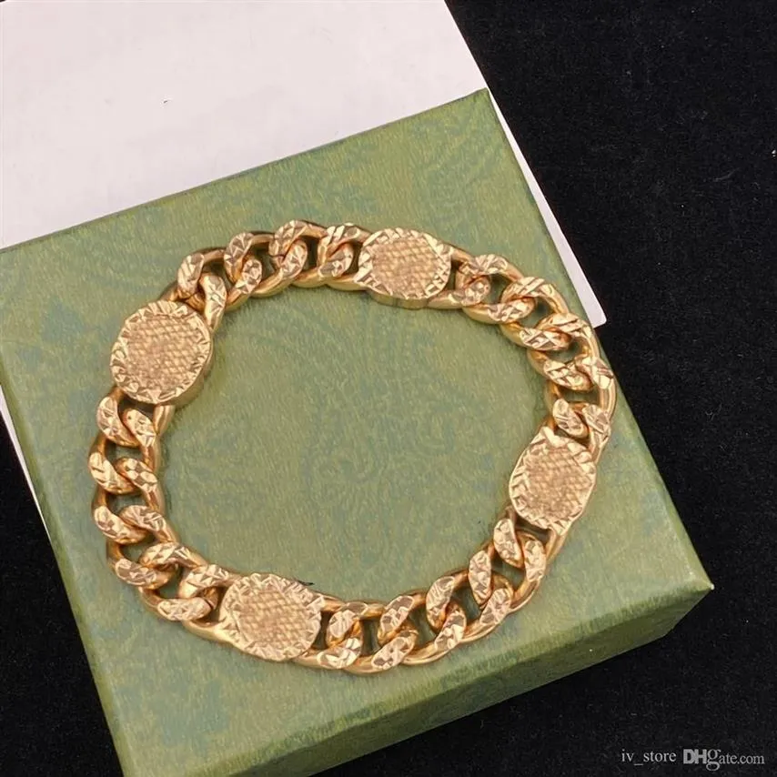 Collana girocollo di nuova progettazione per braccialetti con lettere unisex Fornitura di catene in oro Collane con ciondoli di alta qualità254G