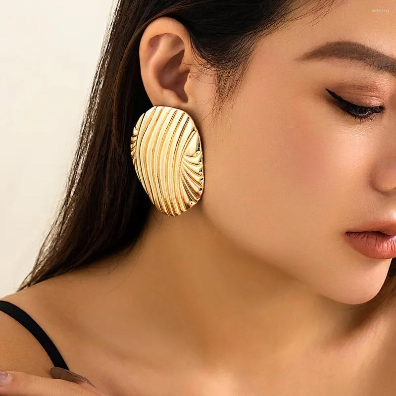 Studörhängen Vintage Shell Metal Dingle för kvinnor överdriver personlighet kammussla havsstil Drop Fashion Jewelry