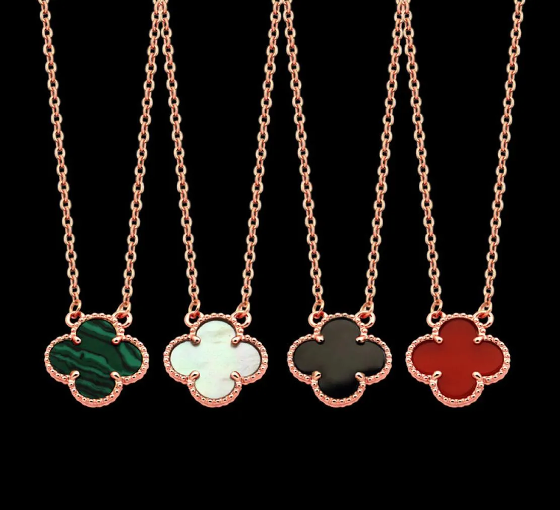 Luxury Designer Halsband Single Flower Fourleaf Clover Cleef Shell Halsband Kvinnor Fashion 18K Gold Titanium Steel Necklace Jewel2848828