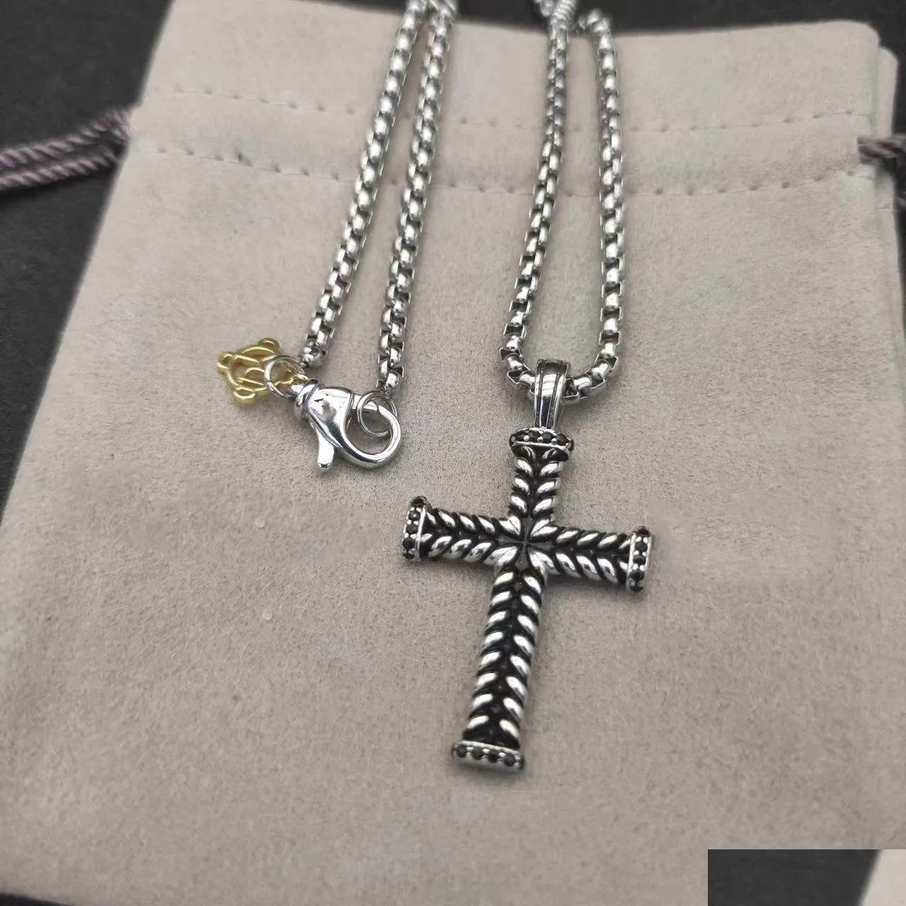 Pendant Necklaces Mens Necklace Dy Pendant Jewlery Sier Retro Cross Vintage Luxury Jewelry Chains For Men Designer Necklaces Birthday Ott6K