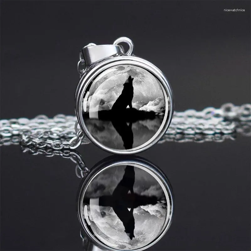 Pendant Necklaces Spherical Necklace Glass Raised Button Decoration Different Wolf Pictures Trendy Fashion Accessories Gifts