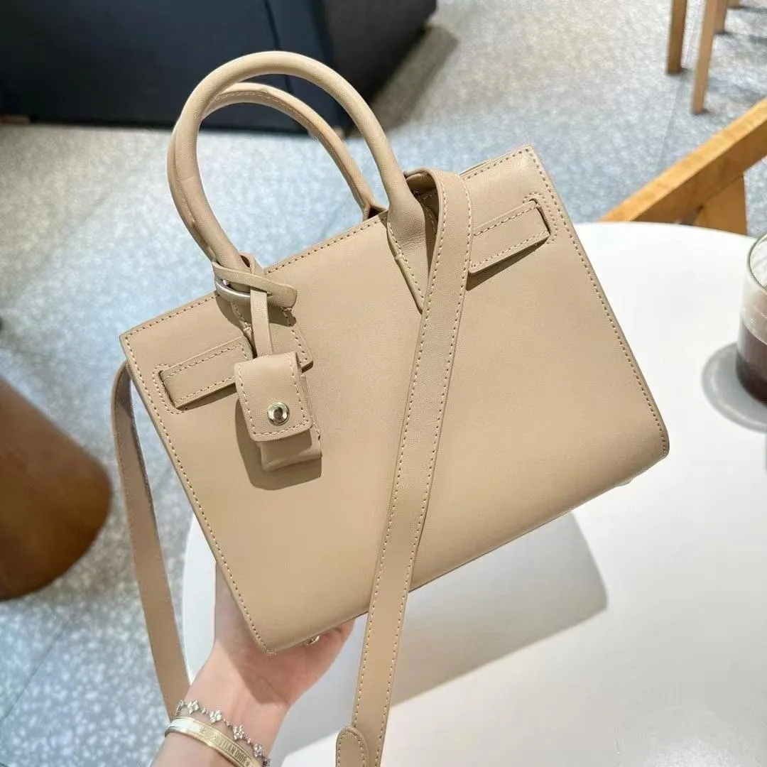 DHgate.com:White Suede Animal Print Handbag with Adjustable