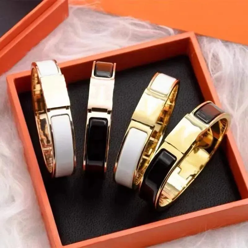 Armbänder Luxus-Designer-Schmuckarmbänder Clic-Armband Edelstahl Silber Gold Buntes Party-Paar-Geschenk 12-mm-Manschettenarmband für Frauen