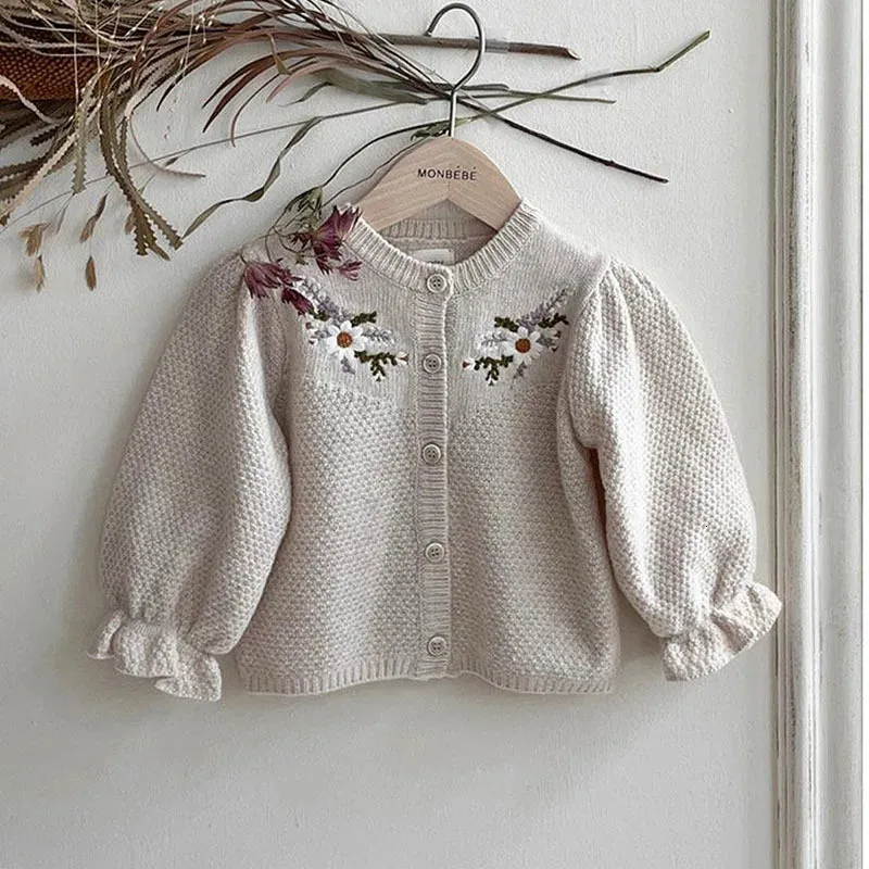 Autunno Inverno Abbigliamento Bambini Ragazzo Casual Giacca lavorata a maglia Baby Knitting Cardigan Fiore Maglione Kid Girl Cotton Top Coat 231226