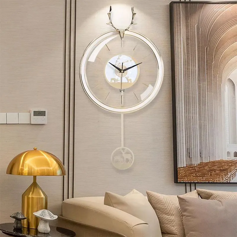 Wandklokken Luxe batterijklok Slinger Rustige woonkamer Metaal Scandinavisch uurwerk Grote Orologio Da Parete Home Decor