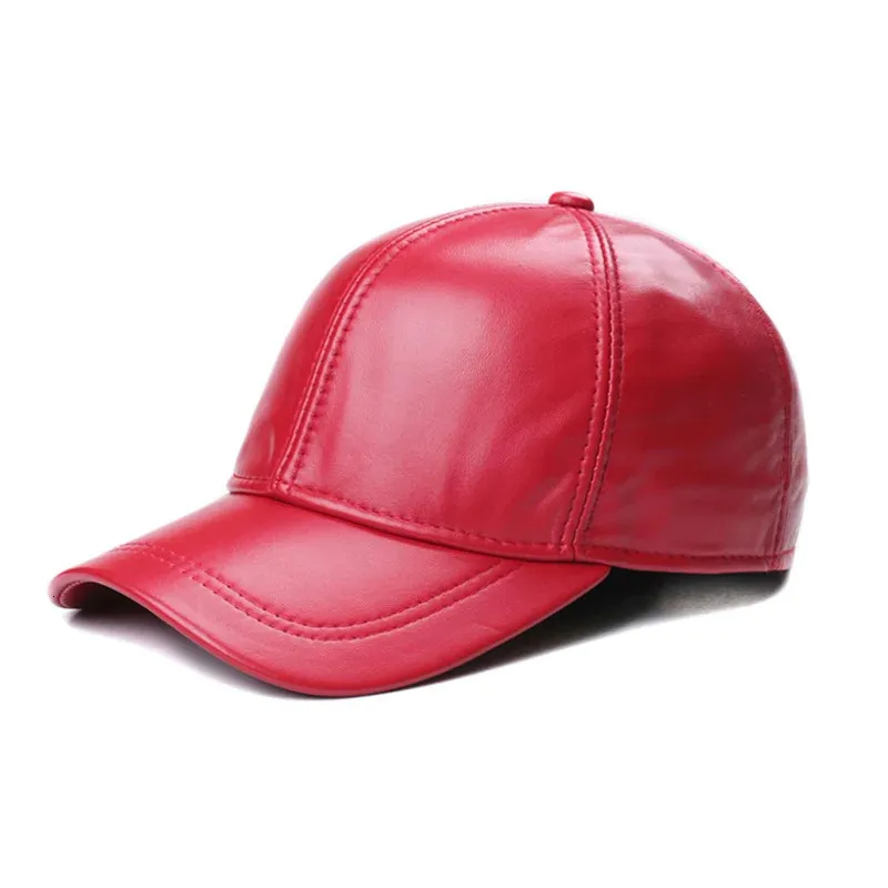女性のレアルレザーレッド野球帽シープスキンカジュアルメンズユースダック舌温かい帽子ヒップポップボンネットフェム231228