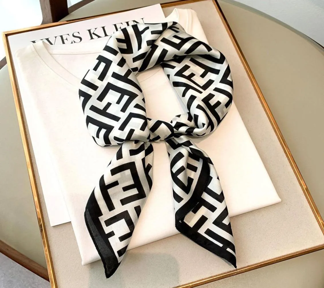Cravat Korean version of with letters small square female spring and summer simulation silk scarv versatile decoration black9425145