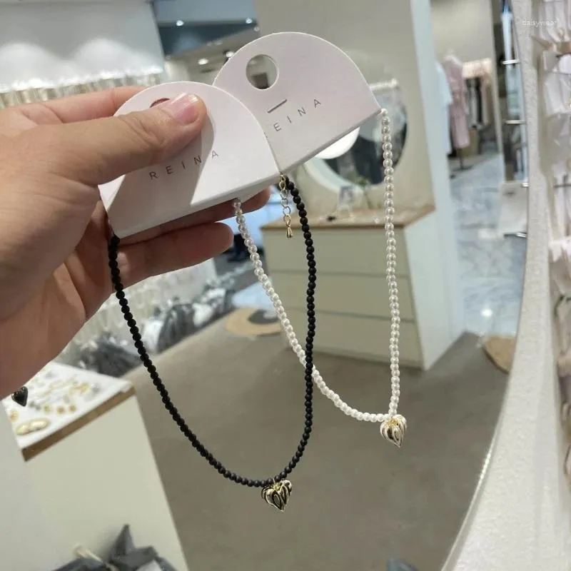 Chaînes Collier pendentif coeur élégant Collier de cou unique Bijoux Perles Chaîne légère Convient aux amateurs de mode