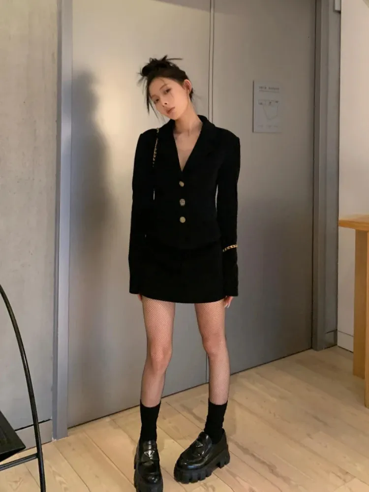 2023 Autumn Korean Elegant Black 2 -Ustanowca Ostry Casual Vintage Jacket Coat Office Lady Slim Mini Squirt Blazer Suit 231228