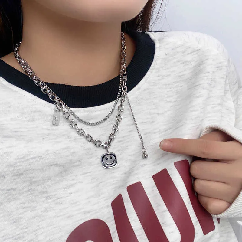 2024 DESIGNERS Square smiling face double-layer necklace for women with light luxury and niche design sense high-end sweet cool spicy girl internet celebrity sweater