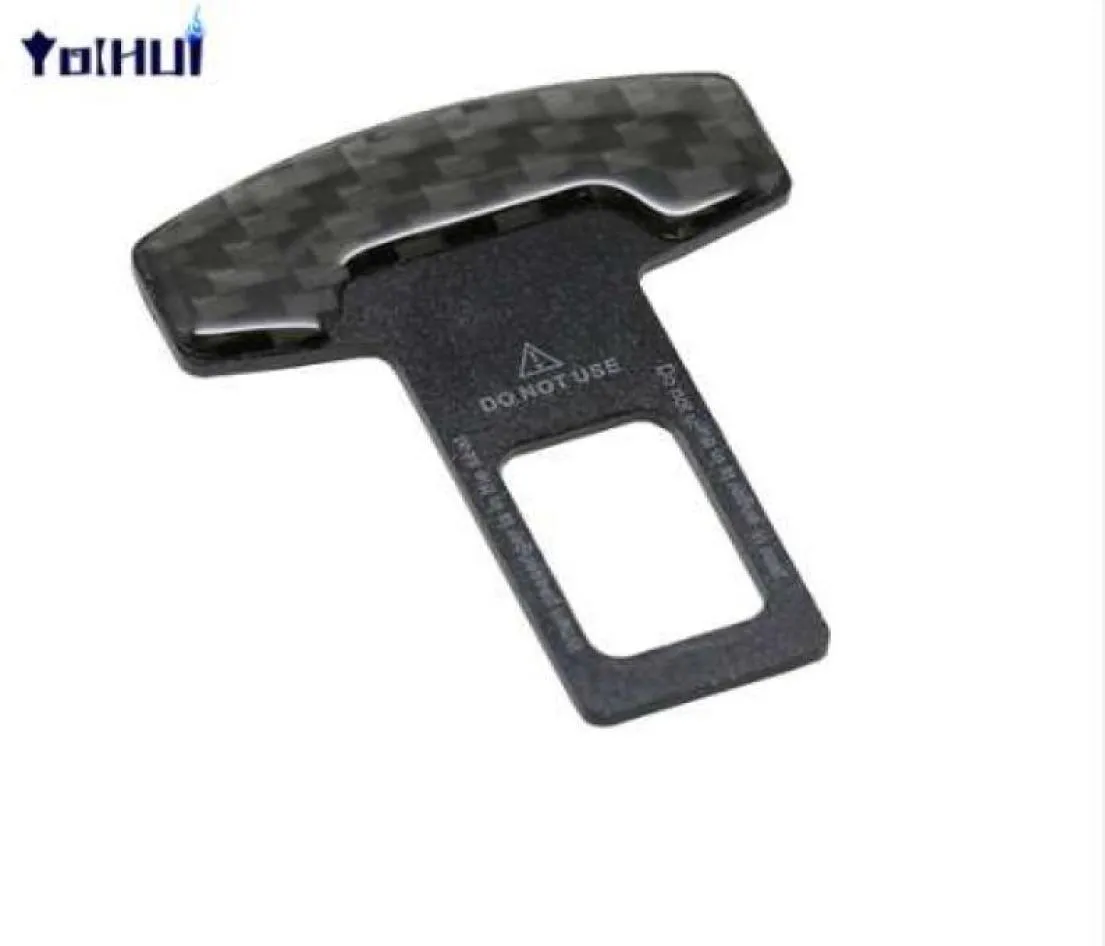 2pcs Universal Vehicle Mounted Carbon Fiber Car Safety Seat Belt Buckle Clip CarStyling2570312