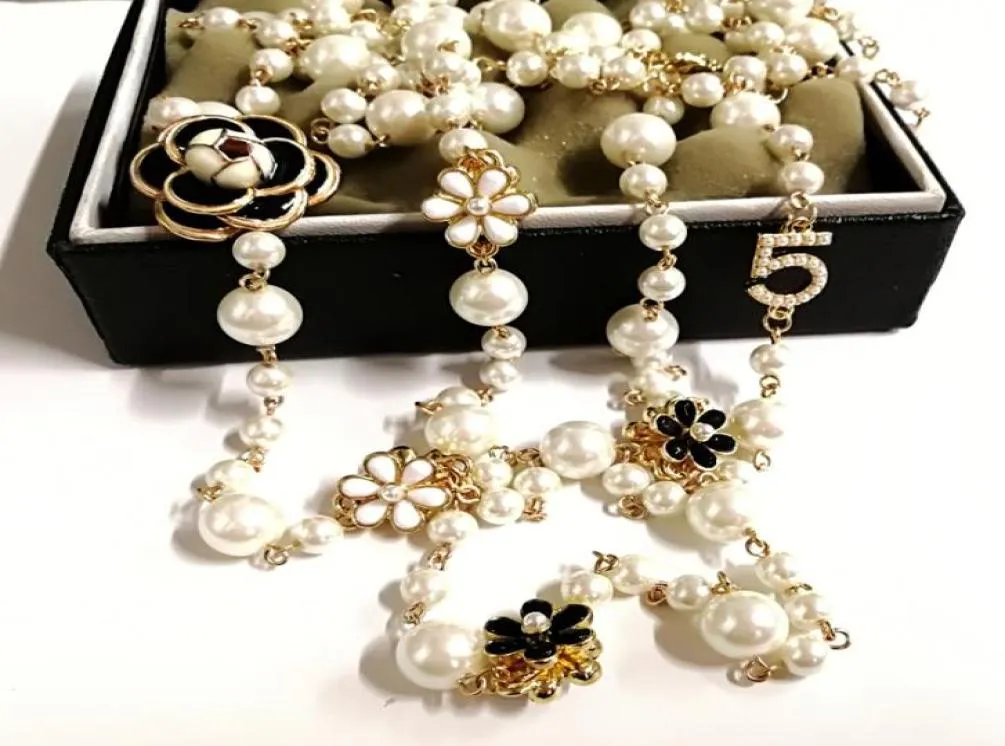 kobiety Koreańskie kamelię długie pengdant perły naszyjnik biżuteria sautoir collier femme9295943