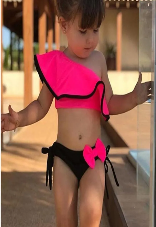 SFIT Summer Baby Girls Bikini Set Two Pieces Swimsuit Family Matching Mother Swimwear Beach Ruffle Bow Costume Bathing Suit New3684033