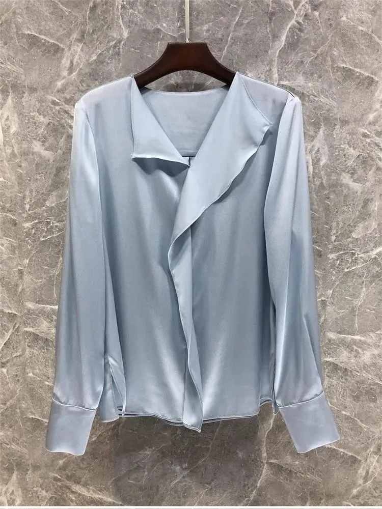 Blouses pour femmes Blouse de soie conception de mode de printemps d'été 2024 Femme Femme Femme de haute qualité V-cou Ruffle Elegant Blue White Shirt OL