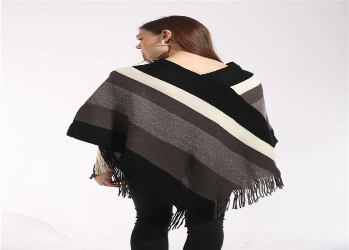 Knitting Women Cloak Fring Ladies Pullover Poncho Glitary Cape Tassel Szal żeńskie luźne sweter kolorowy pasek zimowe kobiety Blou4796149