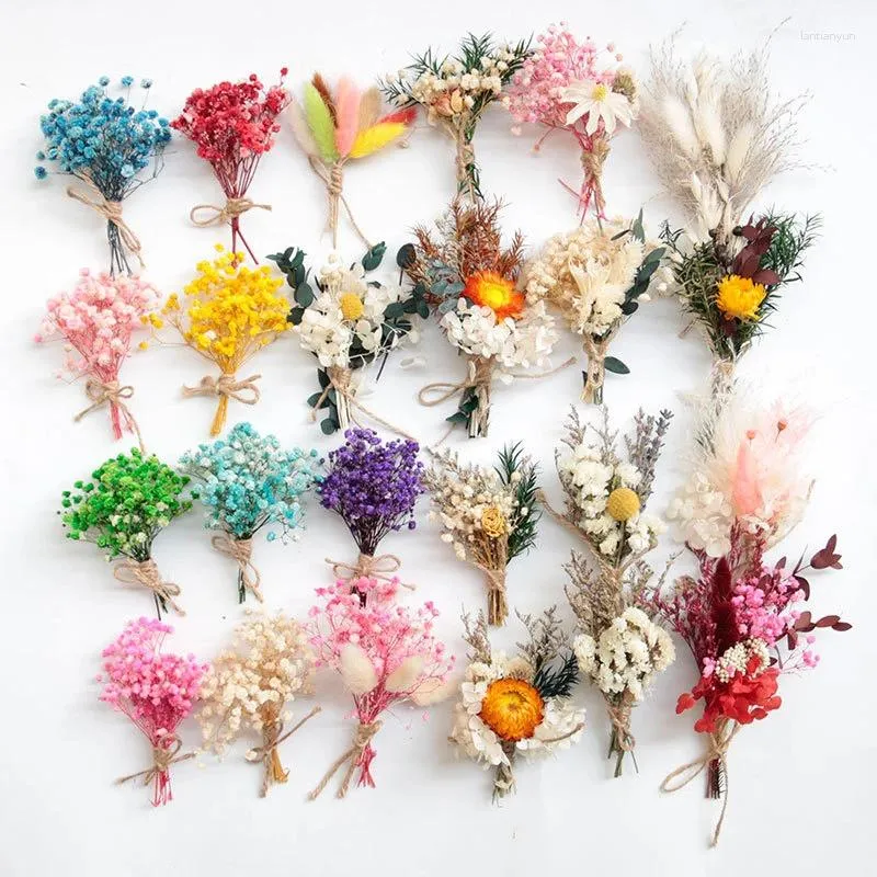 Decoratieve bloemen 1pc Mini Natuurlijk Droog Boeket Boutonnières Bruidsjonkers Knoopsgaten Bruidsmeisje Bloem Corsage Broche Kerst Bruiloft Decor