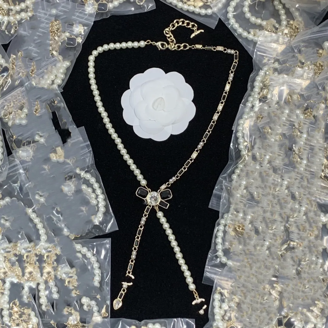 Hot Sale Pendant Necklace Fashion Designer Märke C-Letter Star Rhinestone Crystal Pearl Neckor Choker Chain Wedding Channel SMEEXKE Love Gifts KX22D