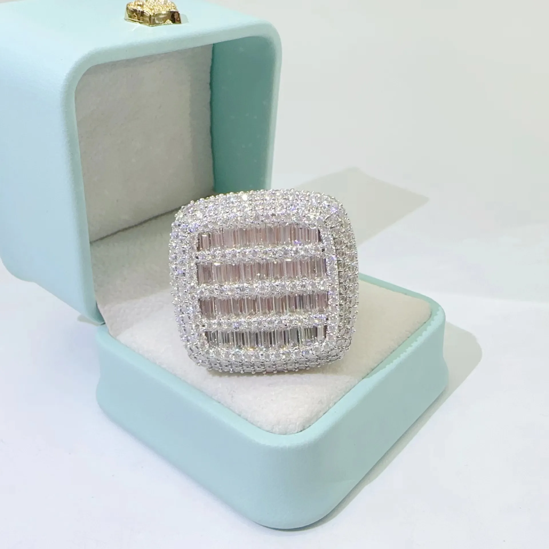 Bant Rings de Hiphop Erkek Kadınlar Güzel Takı Buzlu 925 STERLING Silver Square VVS Moissanit Pırlanta Yüzüğü GRA Sertifika