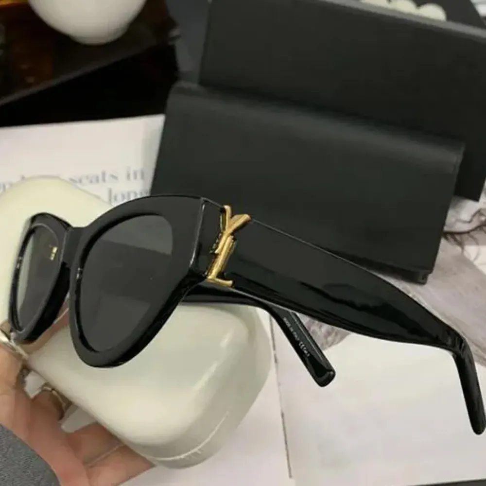 Slm94 sunglasses Luxury Sunglasses for Women and Men Designer Same Style Glasses Classic Cat Eye Narrow Frame Butterfly Glasses With Box