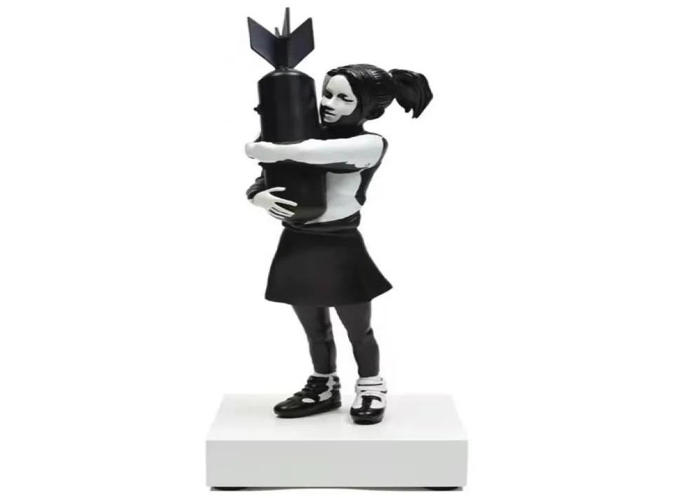 Decoratieve objecten Beeldjes Banksy Bomb Hugger Moderne sculptuur Bomb Girl Statue Hars Tafelstuk Bomb Love Engeland Art House De1630560