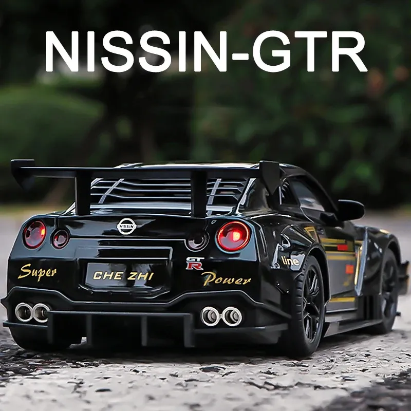 1 24スカイラインアレスGTR R35 DICASTS TOY VEHICLES METAL TOY CAR MODEL HIGHシミュレーションプルバックコレクションキッズおもちゃ231227