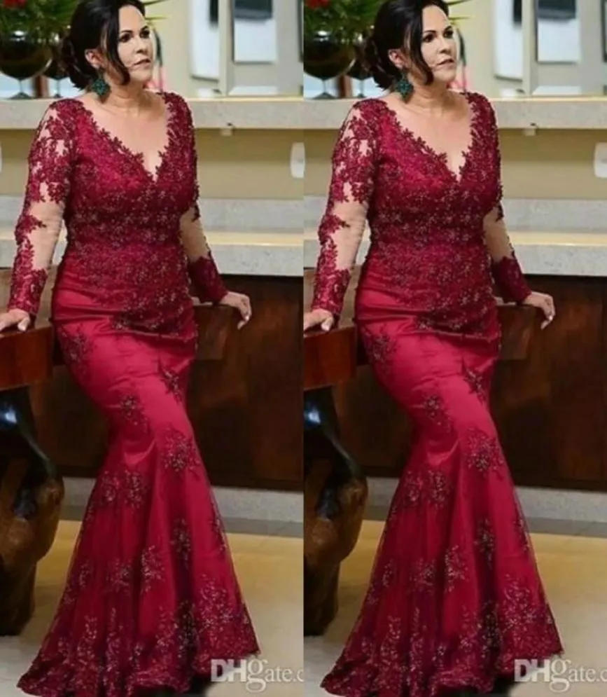 Abiti da cerimonia per la madre della sposa vintage con maniche lunghe bordeaux 2022 Abiti da sera con paillettes in rilievo con pizzo taglie forti D4452612