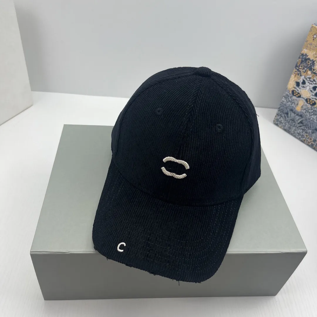 Cap designer cap luxury designer hat corduroy Simple Baseball Cap Couple Travelling Must-Have Fashion Design Baseball Cap