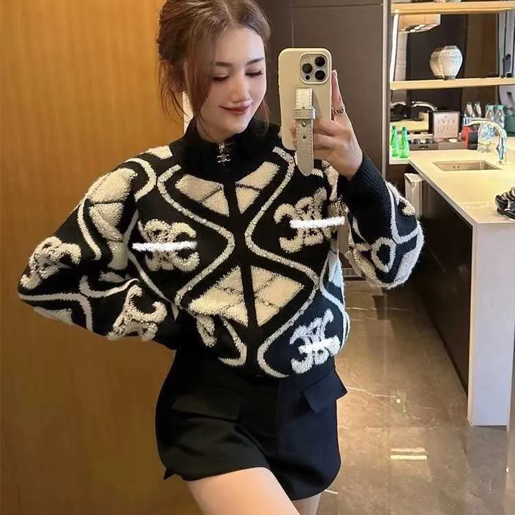 Women's Sweaters Triumphal Arch Towel Embroidered Sweater for Women New Stand Up Collar Cardigan Top Diamond Zipper Knitted Jacket