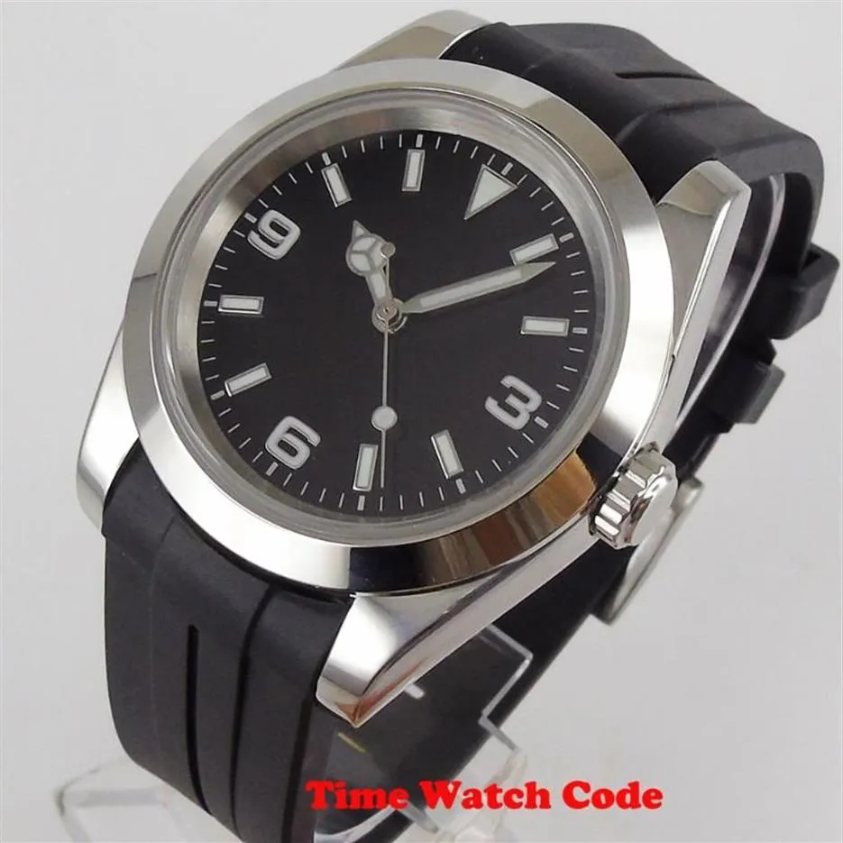 Armbandsur 40mm Automatisk herrklocka NH35 -rörelse Polerad fodral Rummi Rem Black Dial Wristwatch Luminous Hands Marks290A